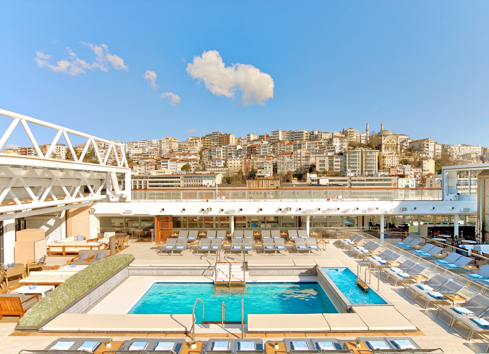 Viking Ocean Cruises Main Pool Open.jpg
